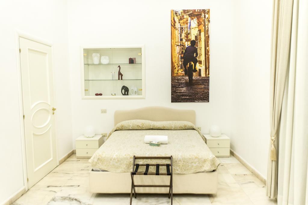 B&B Palazzo Ruffo Di Bagnara Napoli Camera foto