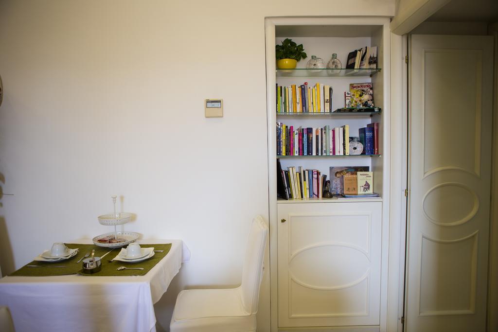 B&B Palazzo Ruffo Di Bagnara Napoli Esterno foto